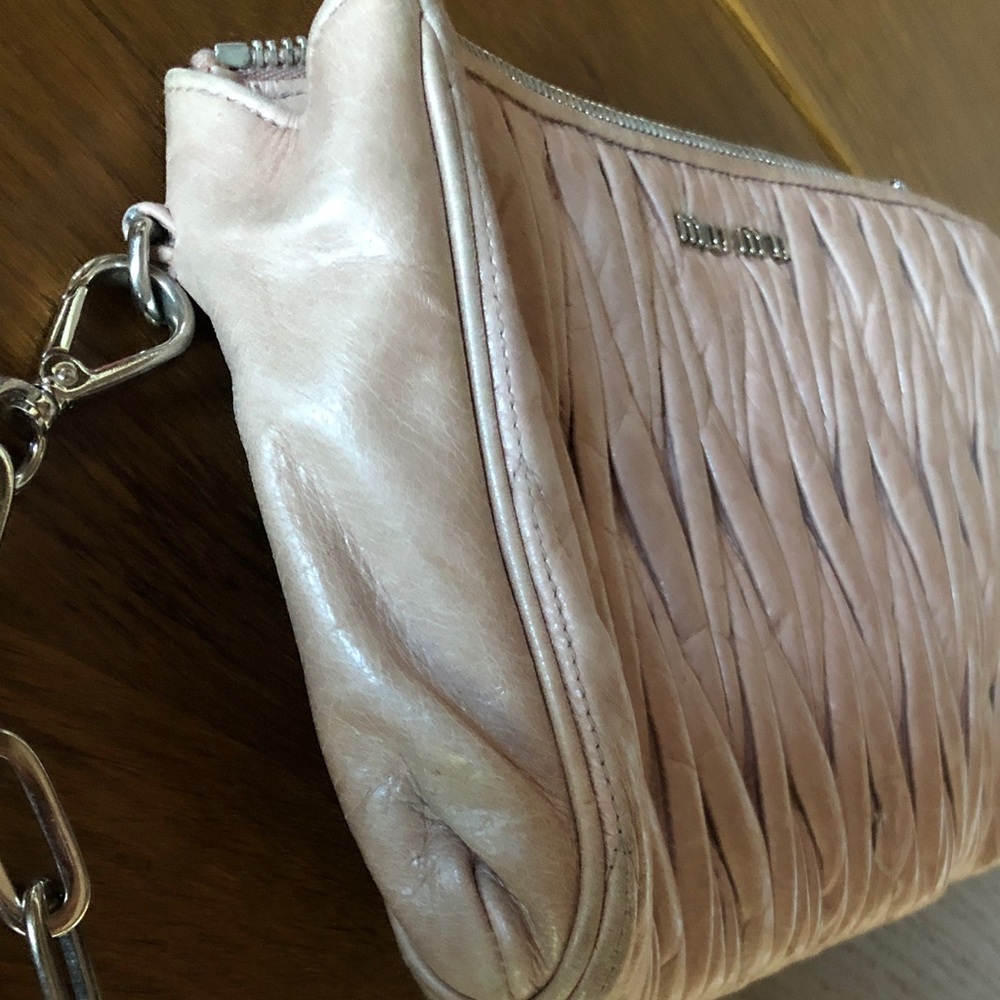 Miu Miu Quilted Light Pink matelassé Shoulder crossbody Bag with Chain Strap - Picture 3 of 10